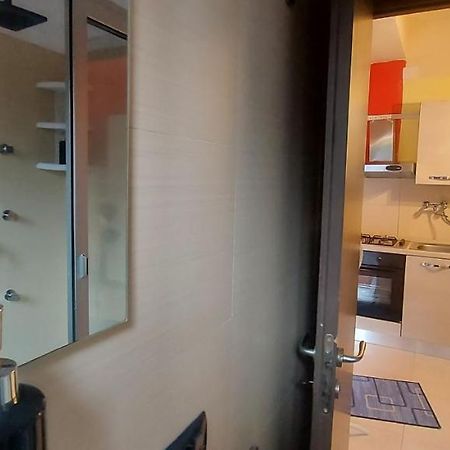 Stanza In Villa Con Giardino Con Box Doccia Idromassaggio Rent A Car Aci Bonaccorsi 외부 사진